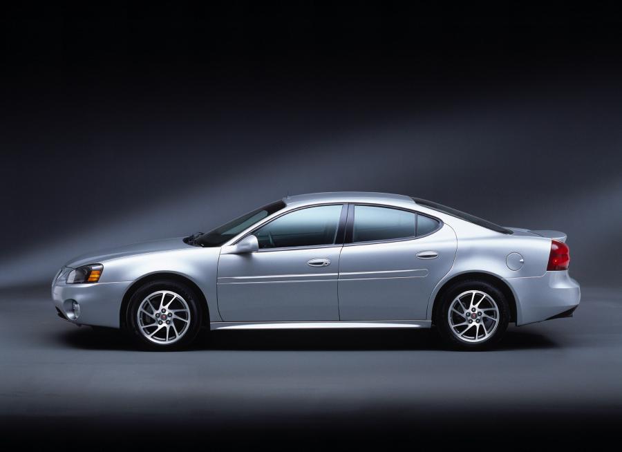  Pontiac Grand Prix 2005 года  (фото 38 из 44)
